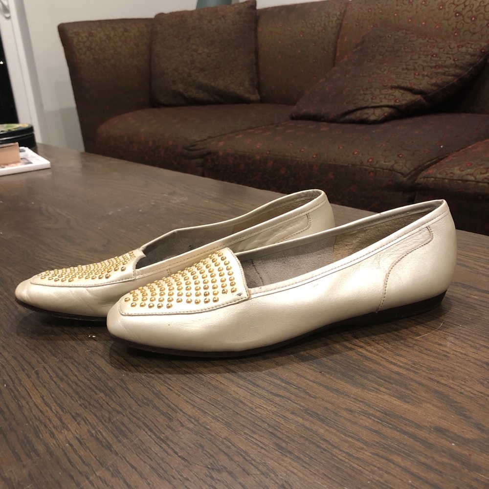 Enzo Angiolini studded flats